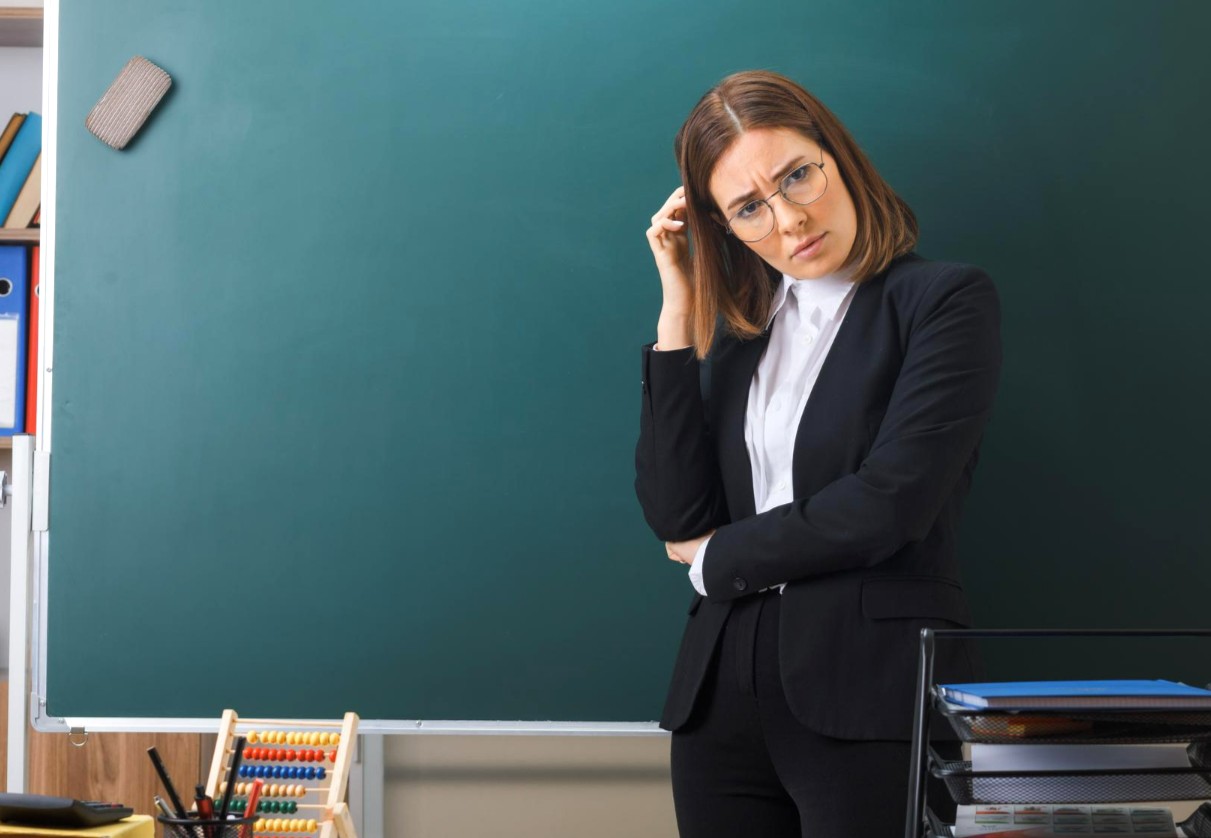 You are currently viewing Перевантаження обов’язками сприяють вигоранню вчителів: опитування освітнього омбудсмена